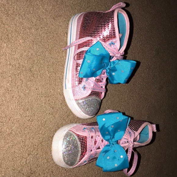 JOJO SIWA SHOES 🌈 👟 - Picture 2 of 4